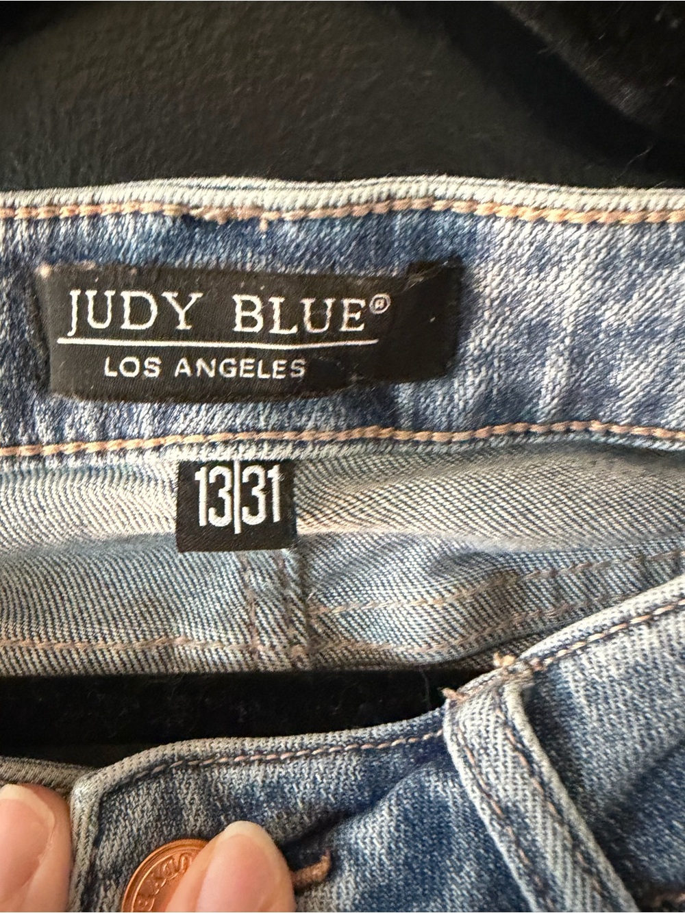 Judy Blue Jeans - Picture 2 of 4